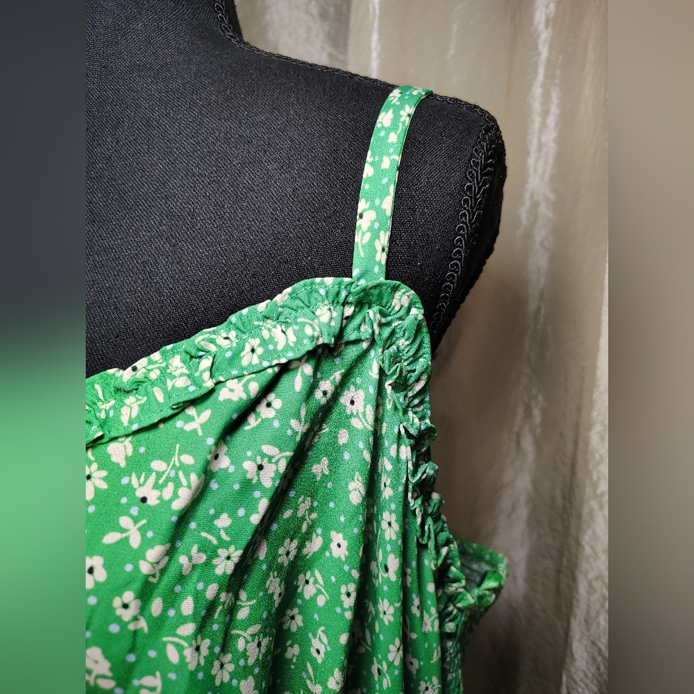 Lush Green Floral Ruched Cami Top 2X Plus Size Adjustable Straps - Picture 8 of 13